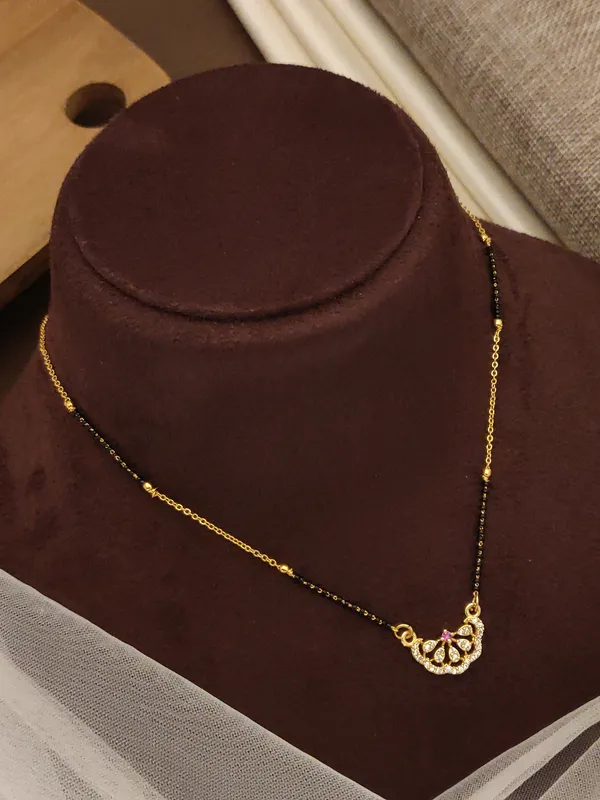Avani_Designer_Rose_Gold_Plate_With_white_stone_Mangalsutra_For_women