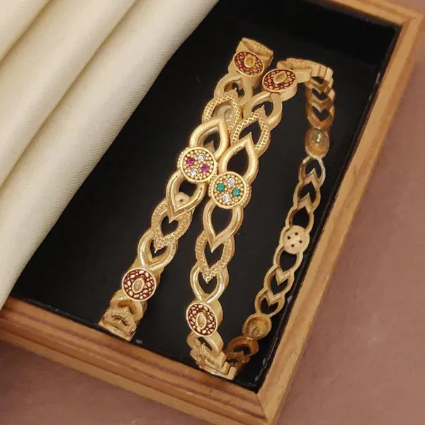 Gold_Versatile_High_Gold-Plated_Diamond-Studded_Bangles_For_women