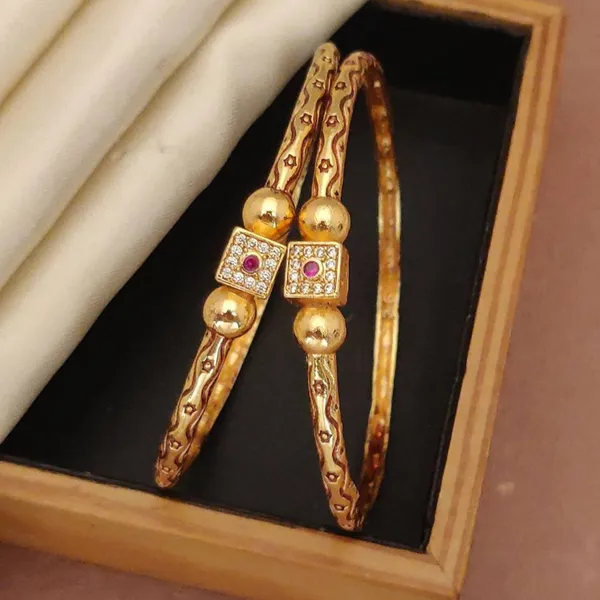 Gold_Versatile_High_Gold-Plated_Diamond-Studded_Bangles_For_women