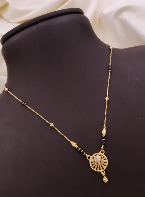 Divyanka_Micro_Gold_Plated_Short_Mangalsutra_Dokiya_For_women