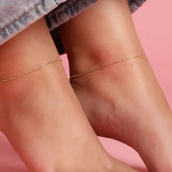Classic_Minimal_Box_Chain_High_Gold-Plated_Anklet_For_women