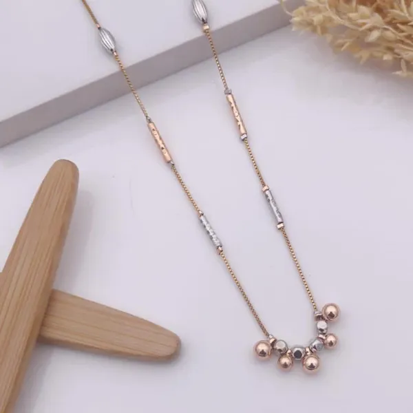 Rose_Gold_Elegant_3-Tone_Anti-Tarnish_Chains_Timeless_Style_&_Durability_For_women