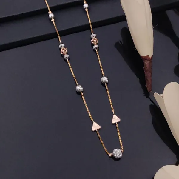 Rose_Gold_Elegant_3-Tone_Anti-Tarnish_Chains_Timeless_Style_&_Durability_For_women