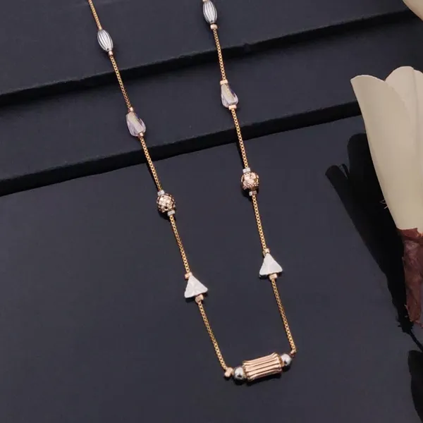 Rose_Gold_Elegant_3-Tone_Anti-Tarnish_Chains_Timeless_Style_&_Durability_For_women
