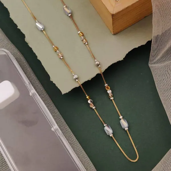 Gold_Elegant_3-Tone_Anti-Tarnish_Chains_Timeless_Style_&_Durability_For_women