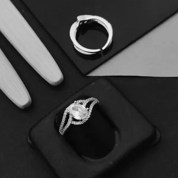 Silver_Dazzling_Adjustable_Diamond_Ring_Anti-Tarnish_&_Perfect_for_Gifting_For_women