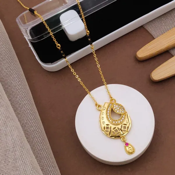 Gold_Micro_Gold_Plated_Delicate_Chain_and_Diamond_Pendant_Set_For_women