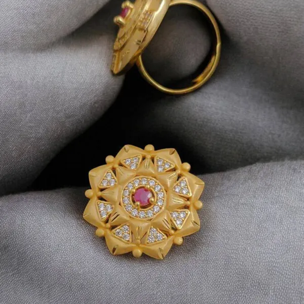 Gold_Dazzling_Adjustable_Diamond_Ring_Anti-Tarnish_&_Perfect_for_Gifting_For_women