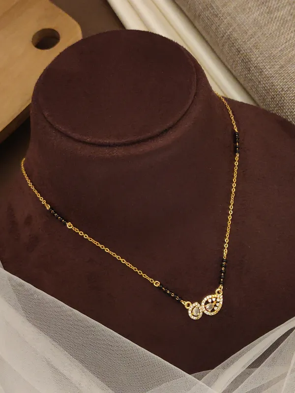 Samaira_Designer_Rose_Gold_Plate_With_white_stone_Mangalsutra_For_women