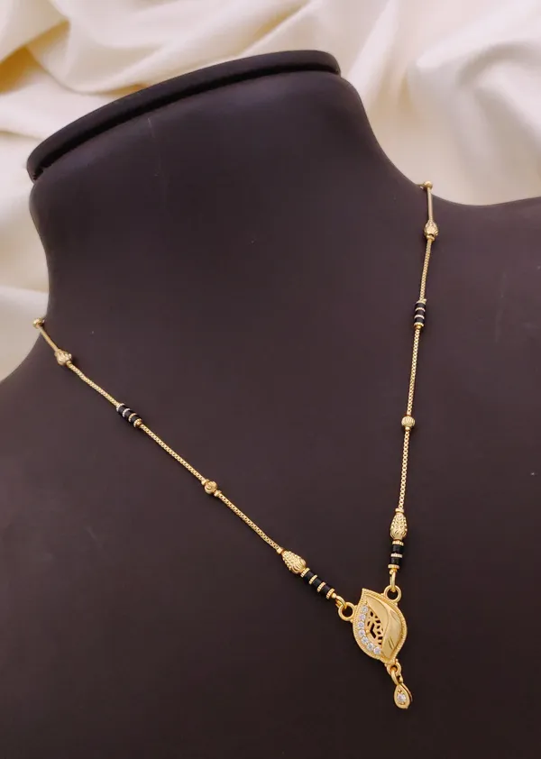 Tisha_Micro_Gold_Plated_Short_Mangalsutra_Dokiya_For_women
