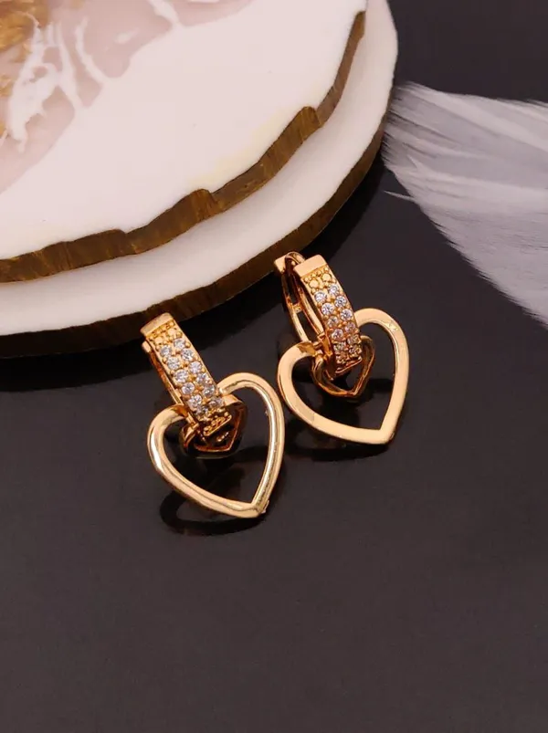 Rose_Gold_Plated_Earring_combo_of_2_pair_(Heart_and_Flower_Shaped)