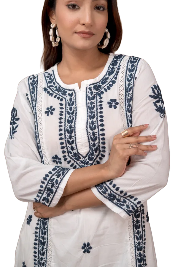 Blue-White_Chikankari_(Set)_for_Women