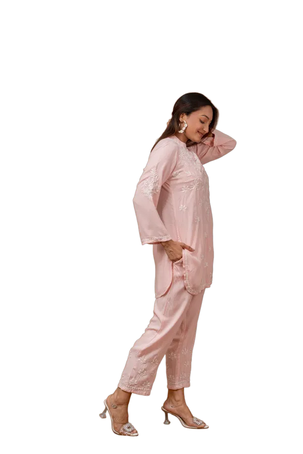 Baby_Pink_Chikankari_Kurti_for_Women