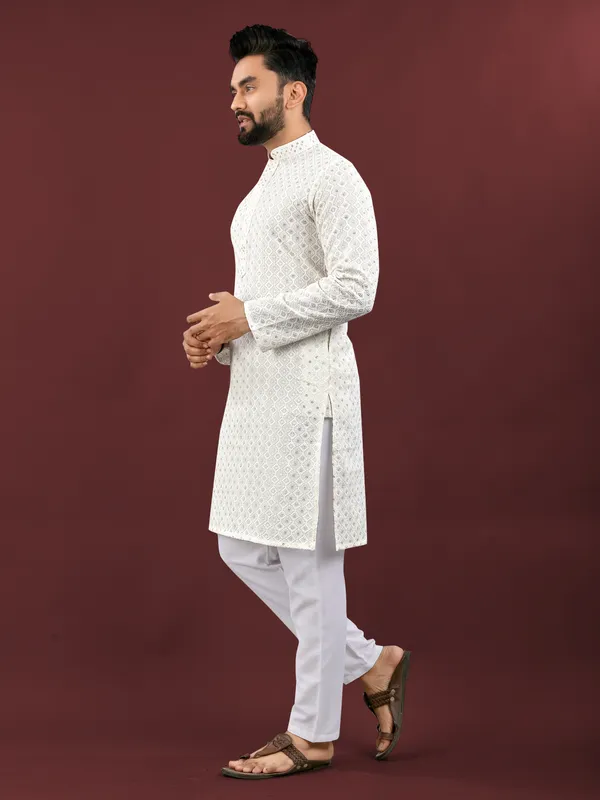 White_Polyester_Printed_Kurta_For_Men