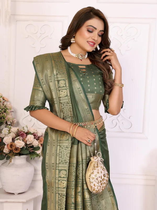 Couple_Combo_Men's_Kurta_&_Women_Saree_