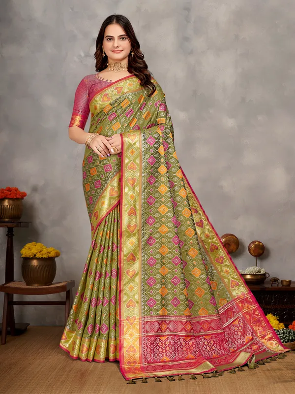 Men's_Kurta__Koti_&_Women_Saree
