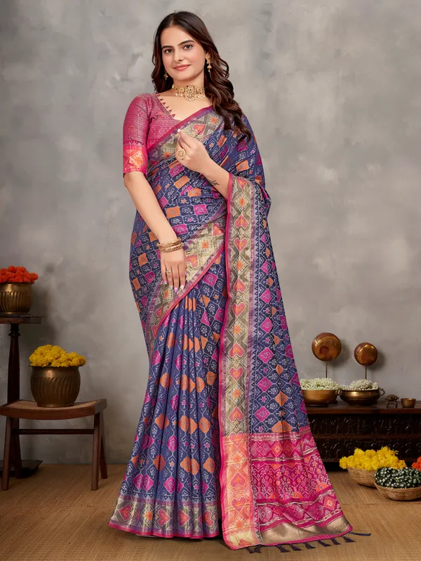 Men's_Kurta_+_Koti_&_Women_Saree