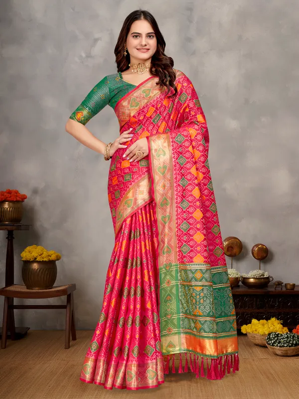 Men's_Kurta_+_Koti_&_Women_Saree