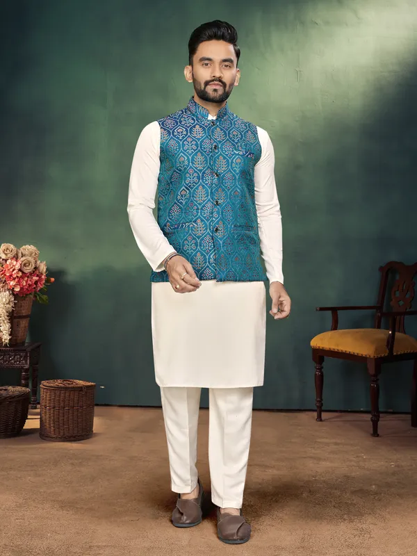 Men's_Kurta_+_Koti_&_Women_Saree_