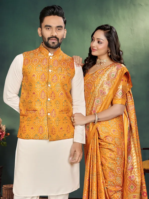 Men's_Kurta_+_Koti_&_Women_Saree_