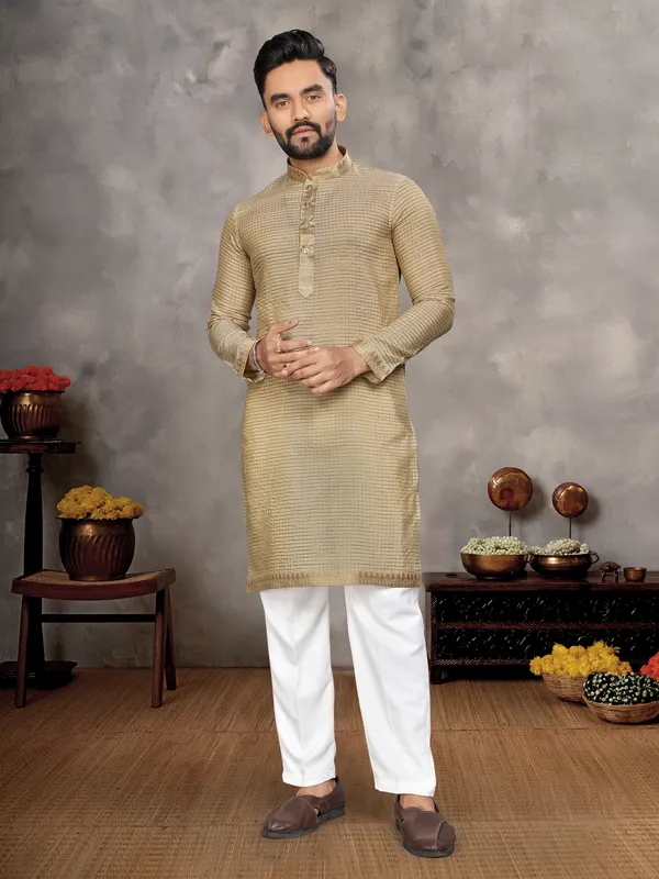 Men's_Kurta_+_Pant_&_Women_Saree