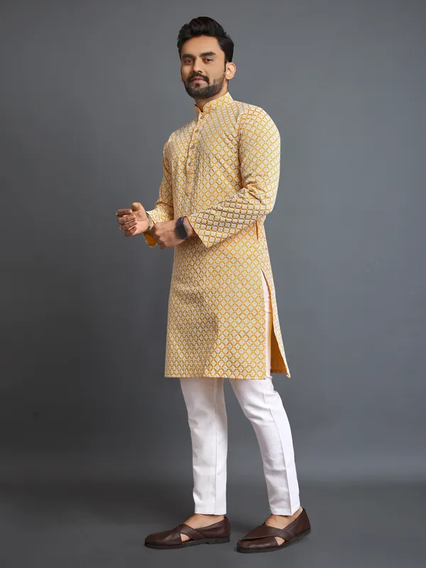 Yellow_And_White_Polyester_Printed_Kurta_For_Men