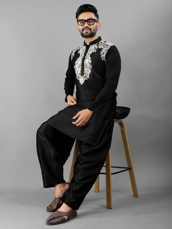 Black_Polyester_Embroidered_Hand_work_Mandarin_Collar_Thread_Work_Pathani_Kurta__Pyjama_Set_For_Men