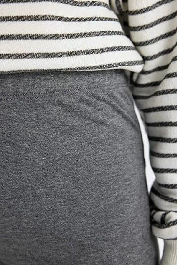 Worsted_Grey_Cotton_Churidar_Leggings_For_Girls