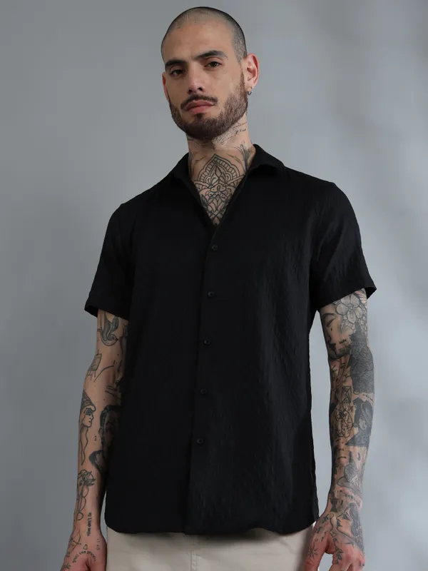Greenland_Black_Cotton_Solid_Shirt_For_Men