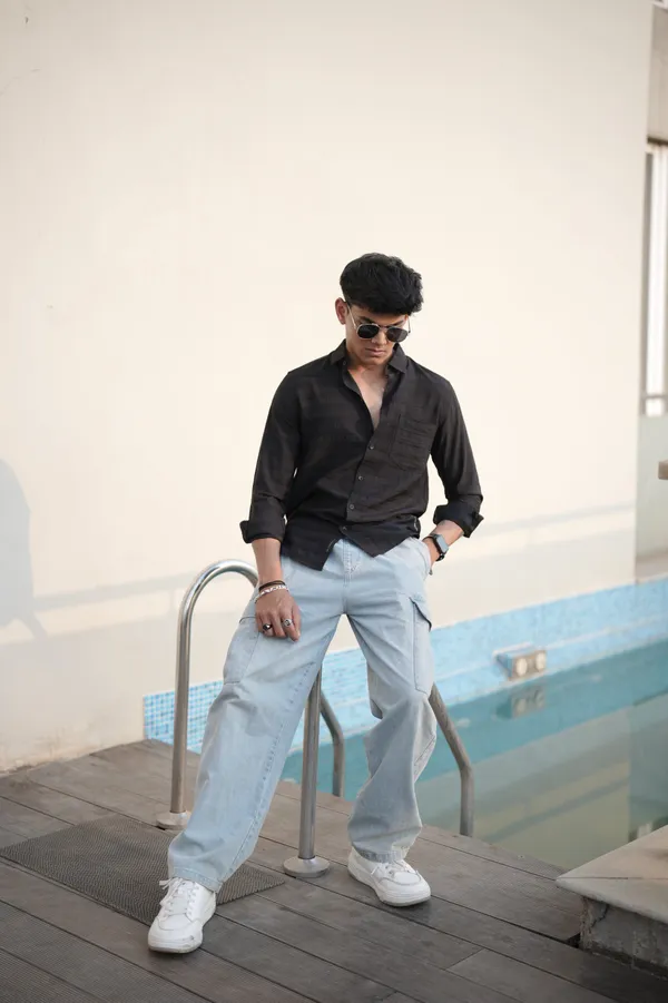 Daegu_Black_Cotton_Solid_Shirt_For_Men