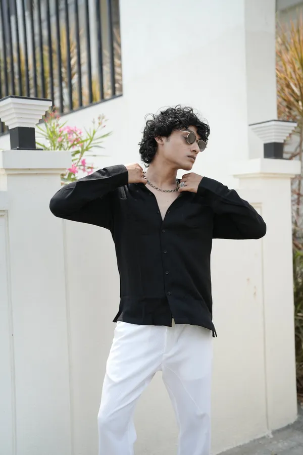 Saudi_Black_Cotton_Solid_Shirt_For_Men