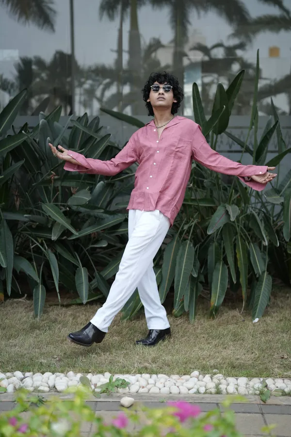 Saudi_Pink_Cotton_Solid_Shirt_For_Men