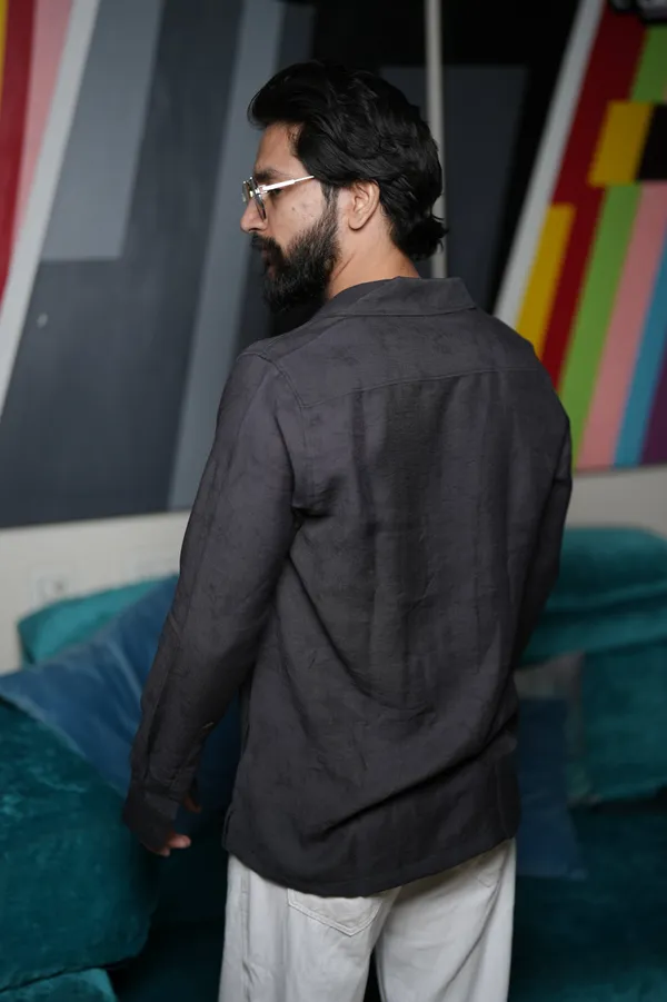 Saudi_Dark_Grey_Cotton_Solid_Shirt_For_Men