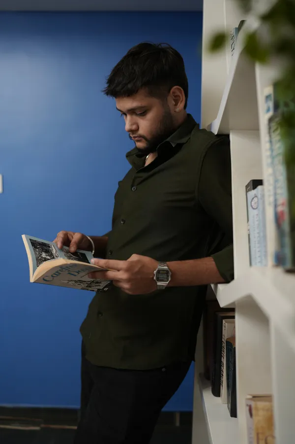 Oman_Green_Cotton_Solid_Shirt_For_Men
