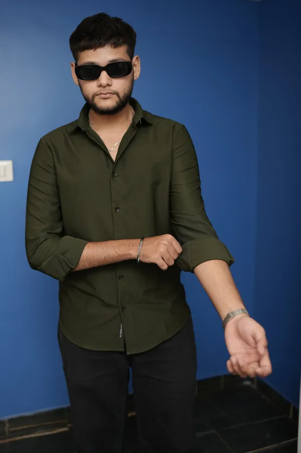 Oman_Green_Cotton_Solid_Shirt_For_Men