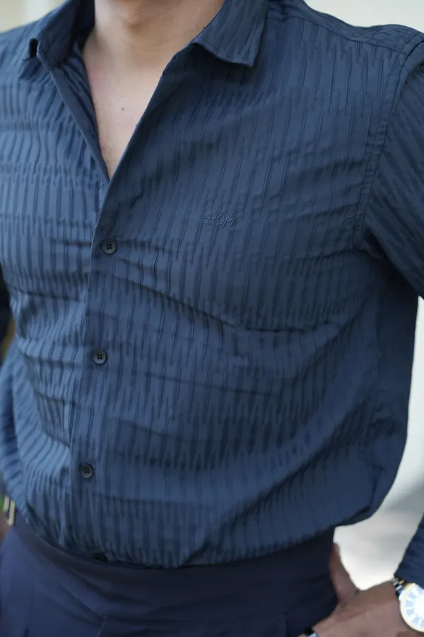 Dubai_Navy_Textured_Cotton_Solid_Shirt_For_Men
