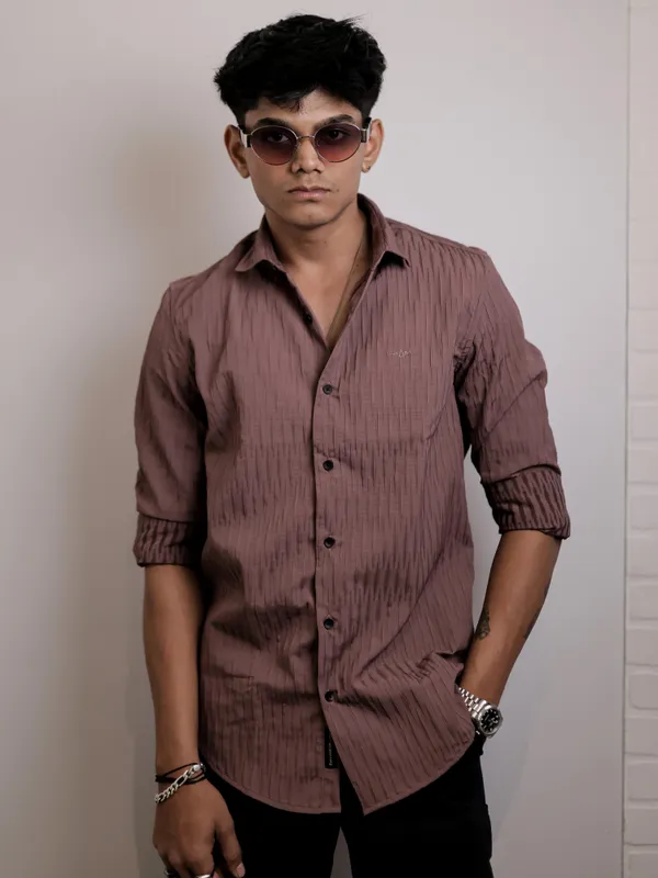Dubai_Mauve_Textured_Cotton_Solid_Shirt_For_Men