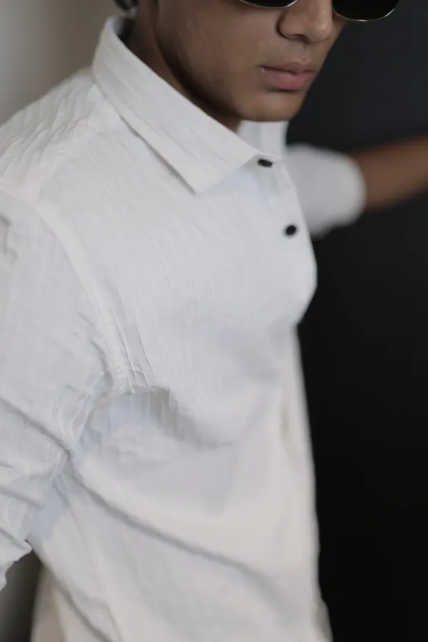 Dubai_White_Textured_Cotton_Solid_Shirt_For_Men