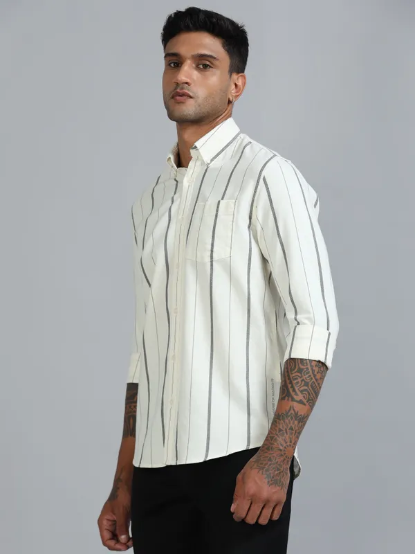 Gandia_Milk_White_Cotton_Plus_Size_Striped_Shirt_For_Men