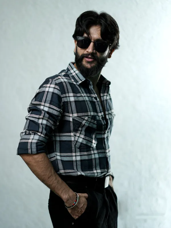Finland_Dark_Black_Cotton_Checkered_Shirt_For_Men