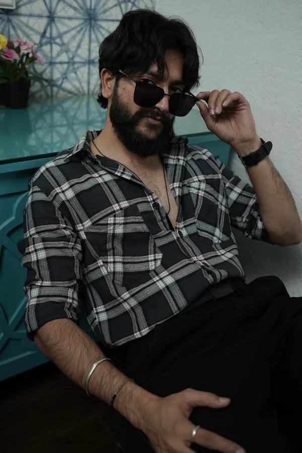 Finland_Dark_Black_Cotton_Checkered_Shirt_For_Men