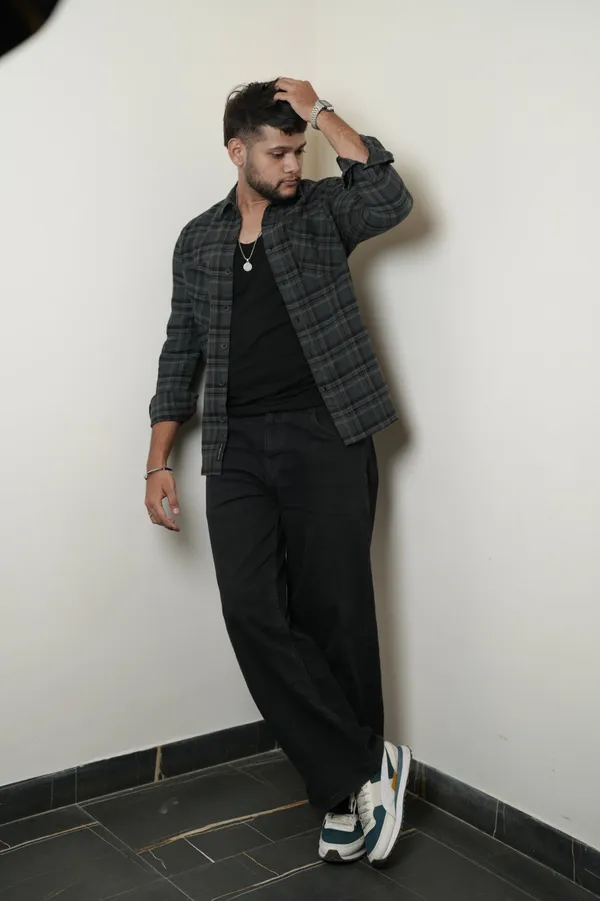 Finland_Black_Cotton_Checkered_Shirt_For_Men