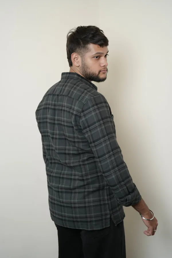 Finland_Black_Cotton_Checkered_Shirt_For_Men