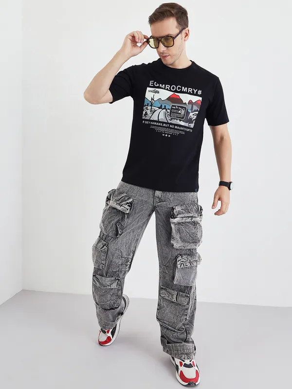 Black_Cotton_Graphic_Print_T-Shirt_For_Men