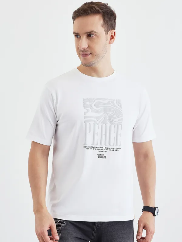 White_Cotton_Round_Neck_Half_Sleeves_T-Shirt_For_Men