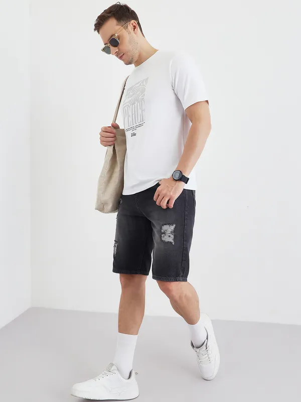 White_Cotton_Round_Neck_Half_Sleeves_T-Shirt_For_Men