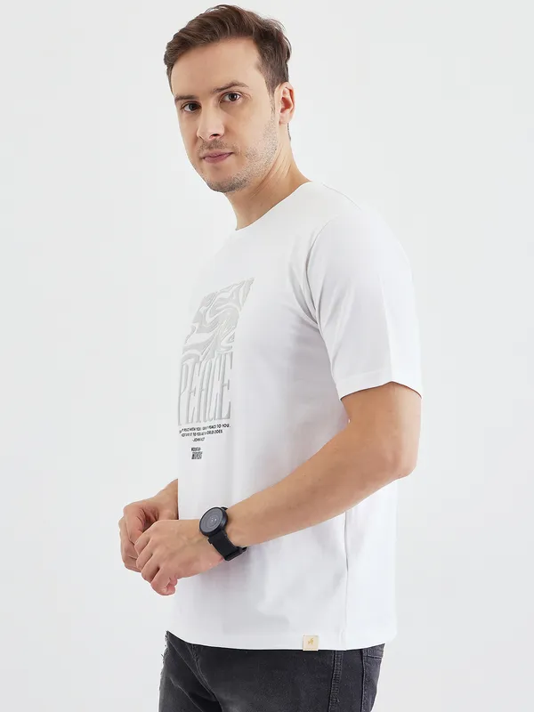 White_Cotton_Round_Neck_Half_Sleeves_T-Shirt_For_Men