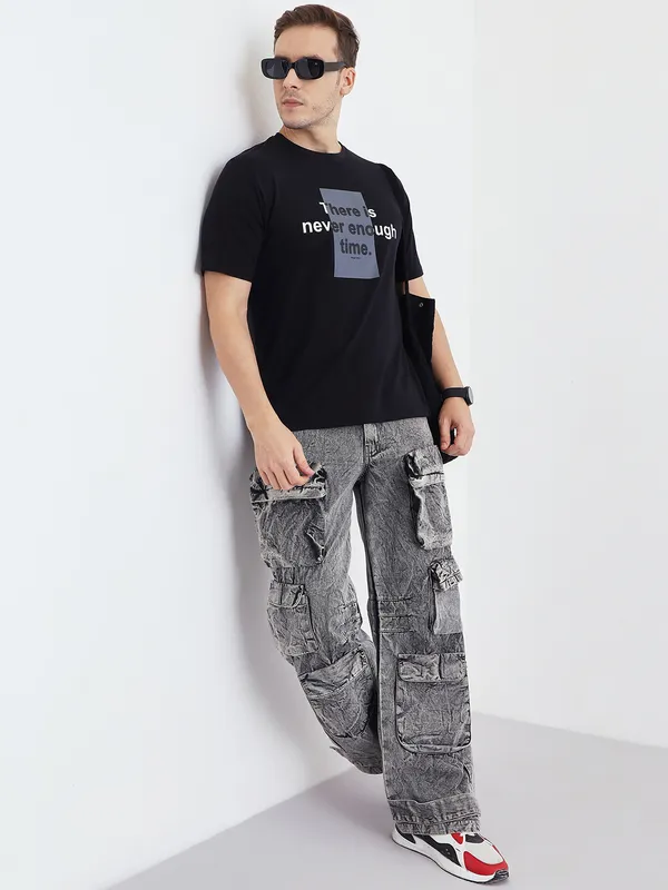 Black_Cotton_Graphic_Print_T-Shirt_For_Men