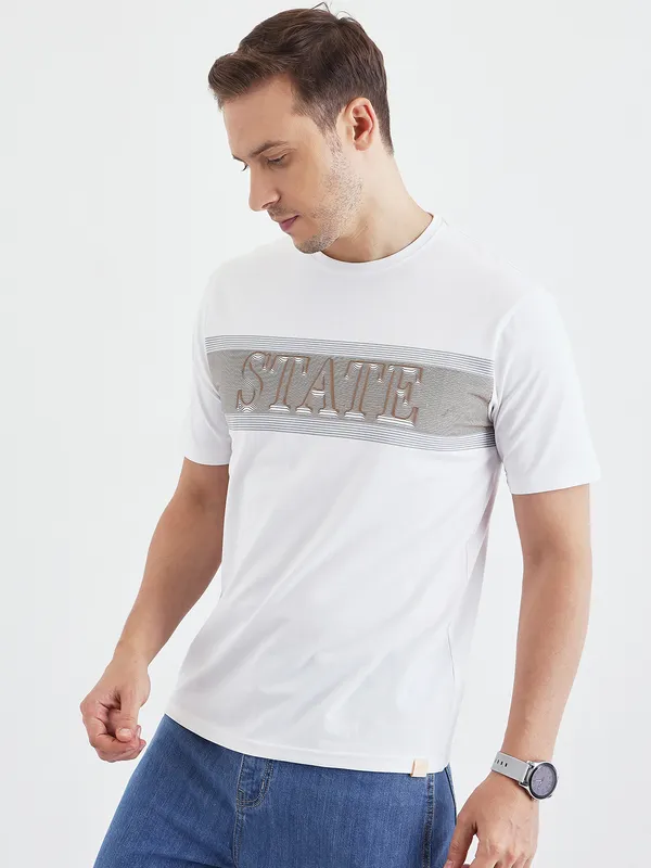 White_Cotton_Round_Neck_Half_Sleeves_T-Shirt_For_Men