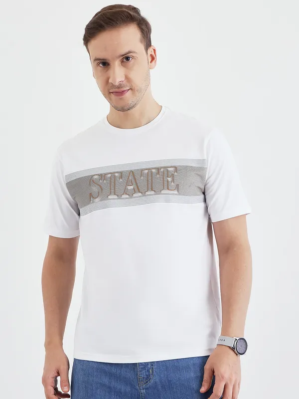 White_Cotton_Round_Neck_Half_Sleeves_T-Shirt_For_Men